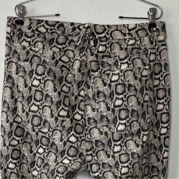 Good American Good Legs Snake Print Skinny Jeans - Picture 7 of 9